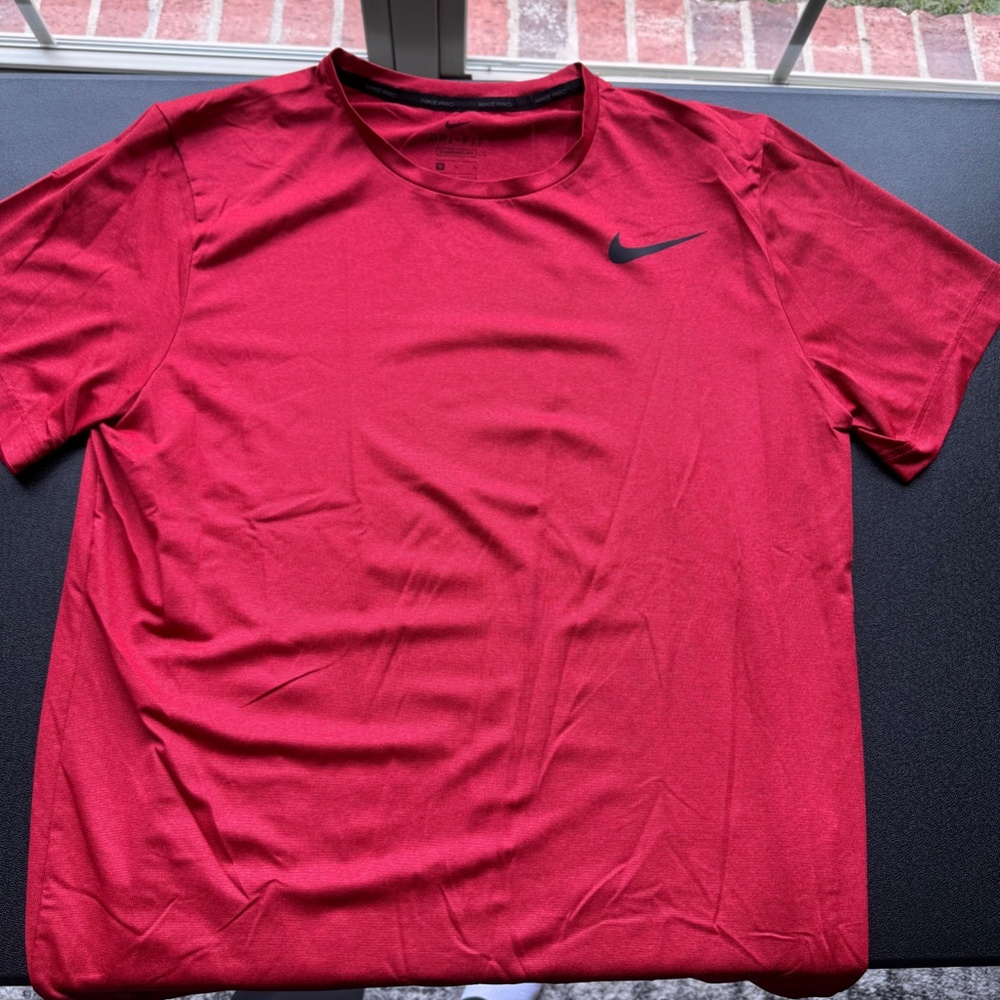 mens nike pro shirt